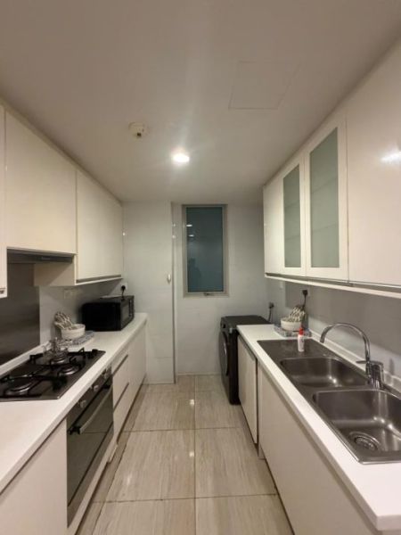 Kitchen - Emporer Residencies - Fully Furnished 2 bedroom apartment for rent in Colombo 3