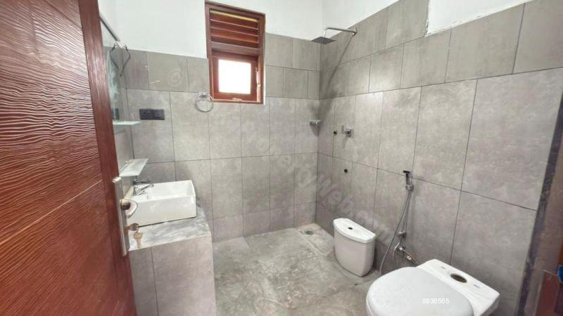 Bathroom - House for sale in Kottawa
