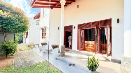 Exterior - (SH1531) 15 Perch two Storey House for Sale in Thalawathugoda