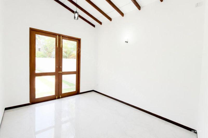 House for sale in Kottawa