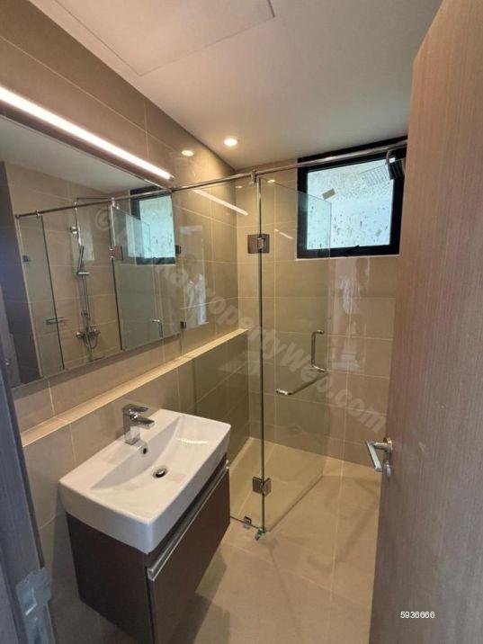Bathroom - Apartment for sale in Colombo 15