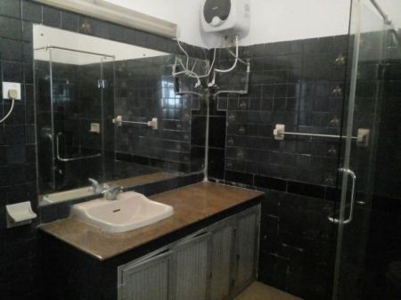 Bathroom - 12.37 Perches Furnished House for Rent - HL42234
