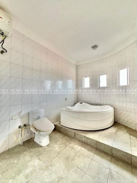 Bathroom - 16 Perches Furnished House for Rent - HL52382