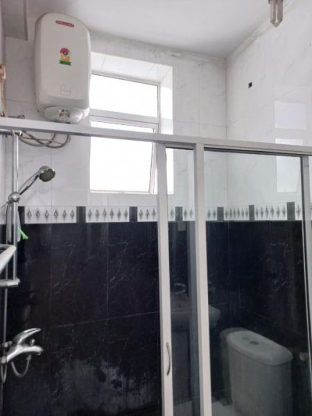 Bathroom - 3 BR Luxury Apartment for rent in Colombo 4 