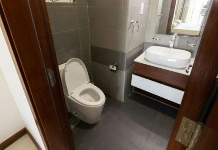 Bathroom - Blue Ocean - 03 Bedroom Furnished Apartment for Sale in Colombo 03 (A6258)