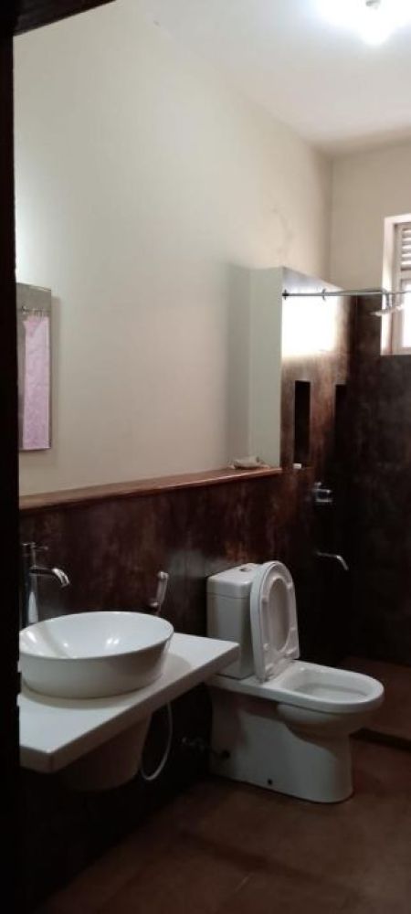 Bathroom - House For Rent – Nugegoda