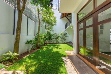 Exterior - Spacious House for Rent in Fife Road, Colombo 05