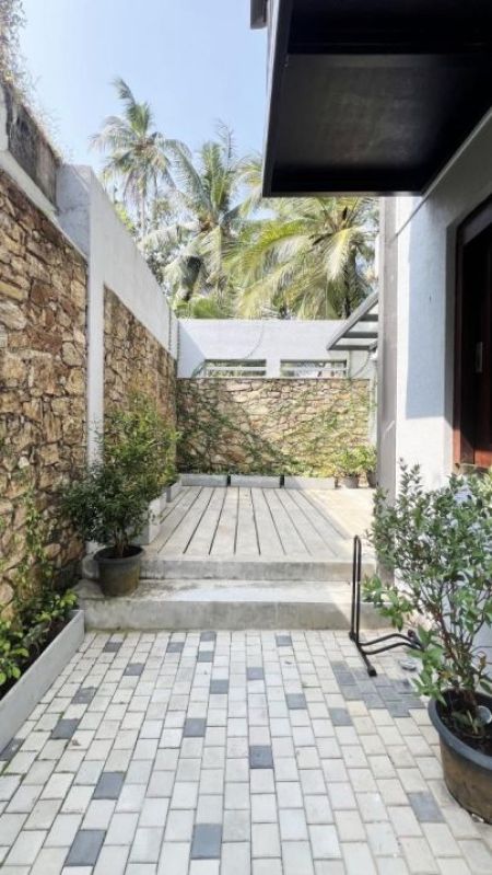 Exterior - House for sale in Pelawatte , New with Solar