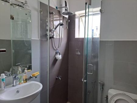 Bathroom - Luxury 2BR Apartment for sale in Athurugiriya 