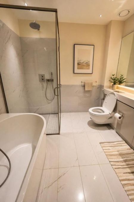 Bathroom - Cinnamon life residence tower 2 bedrooms furnished rent - Colombo 2 