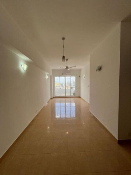 Bedroom - 3 BR Luxury apartment for sale in Colombo 6 