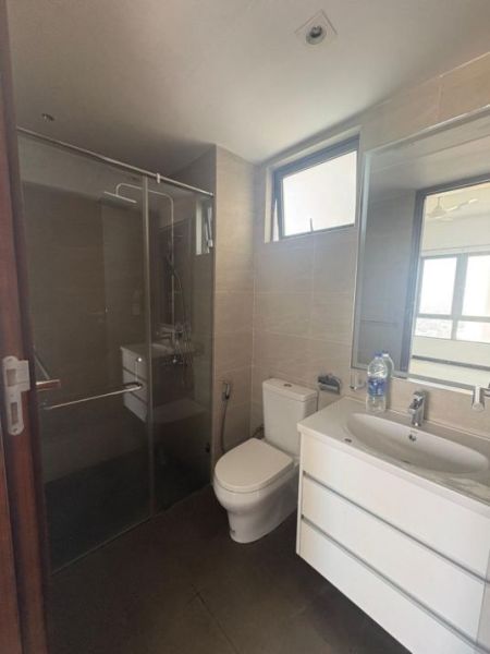 Bathroom - 2 Bedroom Apartment for Sale - Colombo 2, Trizen Residencies | LKR 70 Million (EM993)