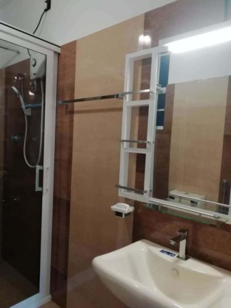 Bathroom - 6 BR fully furnished Tourists villa for sale Midigama, 600 m to the beach. 