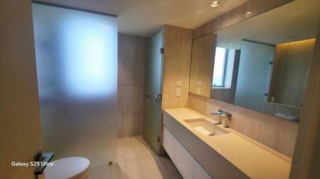 Bathroom - 03 Bedrooms Apartment For Rent In Colombo 02 @Colombo City Center 