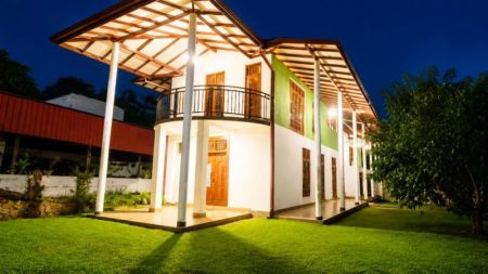 Exterior - Gampaha Two Storey House for Sale (SSPH-400)