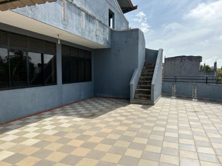 Exterior - 37 Perches Furnished House for Rent - HL53711