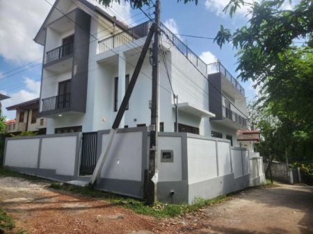 Exterior - Architect-designed 4 Bedroom Luxury House For Sale- Hokandara, Thalawathugoda