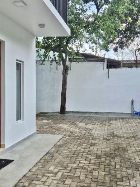 Exterior - (SH1545) Three Storey House for Sale in Pelawatta akuregoda junction