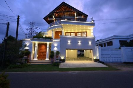 Exterior - (SH1535) Modern Luxury Architect Designed House for Sale in Battaramulla