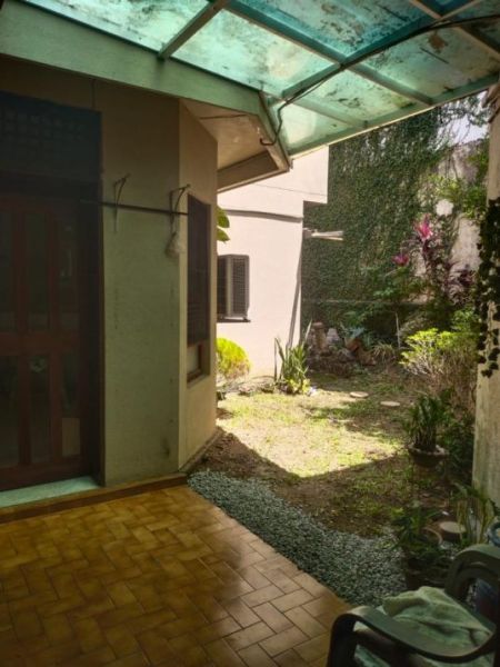 Exterior - House For Rent – Colombo 05