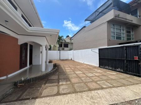 Exterior - Newly Refurbished 5 Bedroom House for Rent at Nedimala, Dehiwala | LKR 325,000/ month (EM056AC)