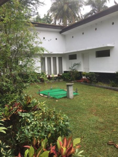 Exterior - House for Sale in Rathmalana for Rs.130 million