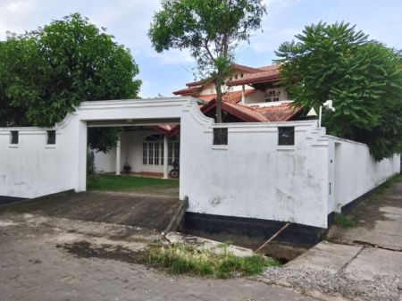 Exterior - 4 Bedroom Two-Storied House for Sale - Katubedda | LKR 55 Million (EM1000)