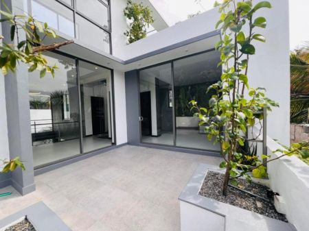 Exterior - (BH18) Modern Luxury 3 Storey House for Sale in Kadawatha