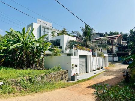 Exterior - (BH18) Modern Luxury 3 Storey House for Sale in Kadawatha