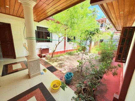 Exterior - (DH729) Single Storey House on 32 Perch Land for Sale in Negombo