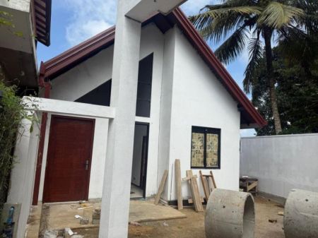 Exterior - Kahathuduwa Jaya Mawatha 02 Bed Room Cabana Type Brand New House on 7.25 Perches of Land for Sale 