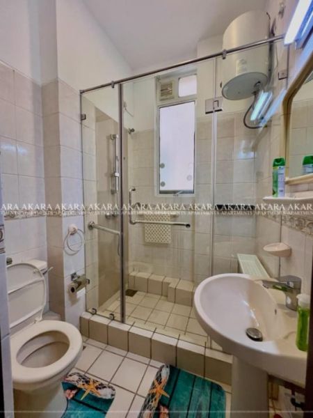 Bathroom - Queens Court Furnished Apartment for Rent - A54704