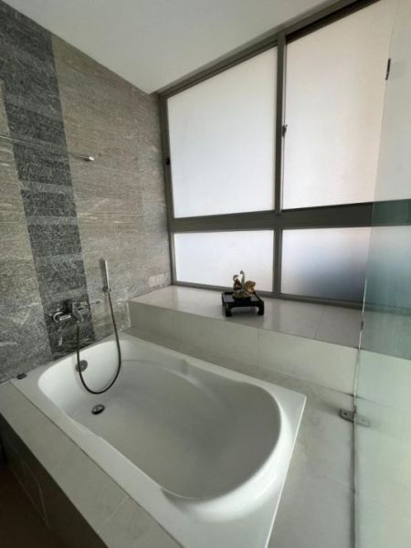 Bathroom - ￭ Emperor Residencies ￭ 03BR Apartment For Rent ￭ (NK11618)