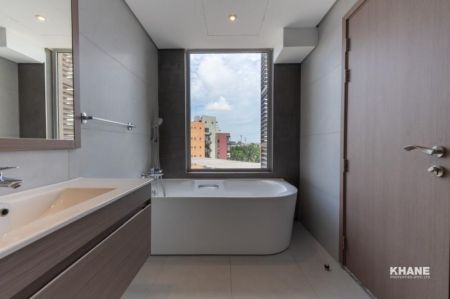 Bathroom - Modern 3-bedroom Apartment For Sale | Capital Heights, Rajagiriya