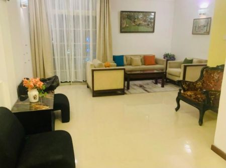 Living Room - Penthouse Apartment for rent in Colombo 6 