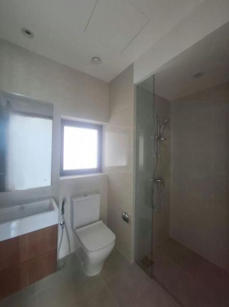 Bathroom - Capitol TwinPeaks - 03 Bedroom Unfurnished Apartment for Sale in Colombo 02 (A6133)