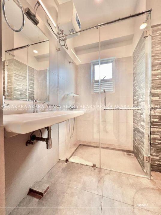 Bathroom - Apartment for rent in Colombo 10