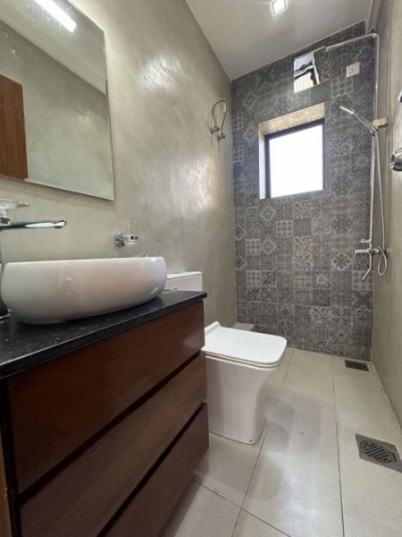 Bathroom - One Of A Kind Duplex Apartment For Sale • Colombo 6