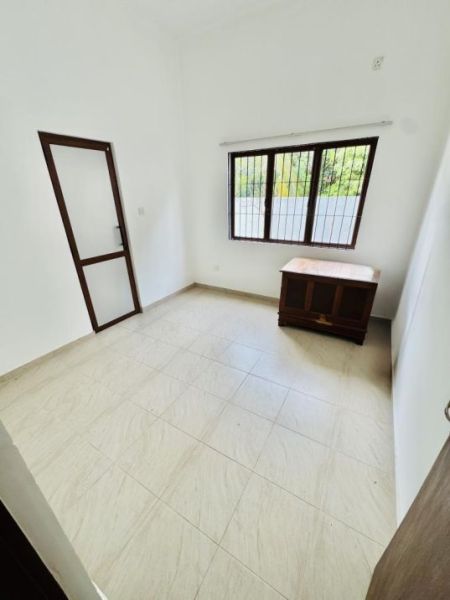 Bedroom - 4 Bedroom House for Sale at Kaduwela