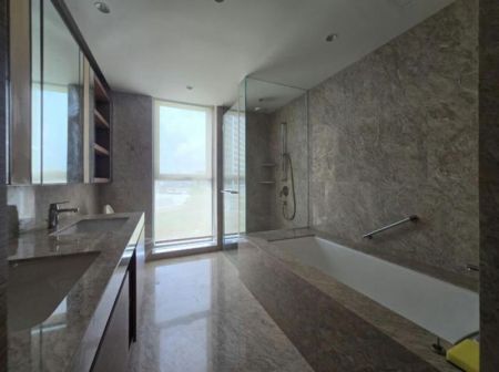 Bathroom - Shangri-La - 03 Bedroom Furnished Apartment for Rent in Colombo 02 (A6246)