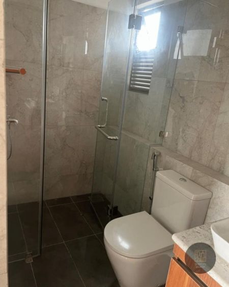 Bathroom - Apartment for sale at Canterbury Golf Apartments - Kahathuduwa 