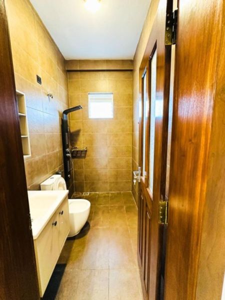 Bathroom - Newly Built Luxury House For Sale In Boralasgamuwa –code Add 986
