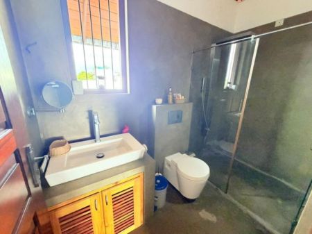Bathroom - (SH1504) Three Storey House for Sale in Robert Gunarardhana road Battaramulla