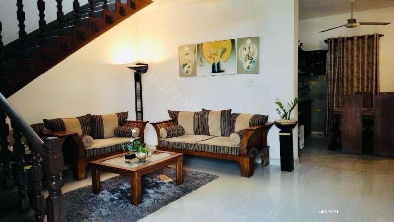 House for sale in Mount Lavinia