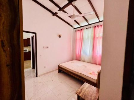 Bedroom - Beautiful 4-Bedroom Family Home in Athurugiriya