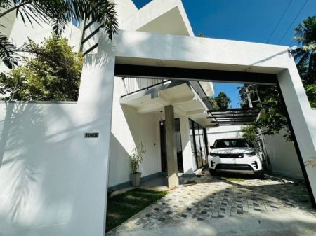 Exterior - Luxury House For Sale Athrugiriya