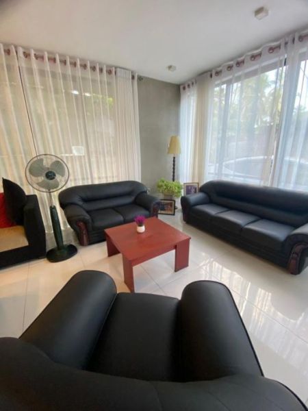 Living Room - Luxury House For Sale Athrugiriya