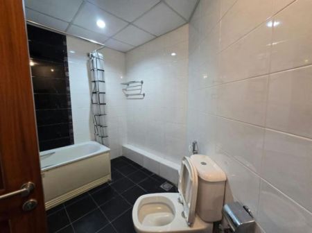 Bathroom - Trillium - 03 Bedroom Unfurnished Apartment for Sale in Colombo 08 (A6482)