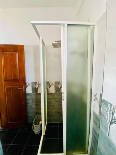 Bathroom - 16 Perches Modern Box-Type Luxury House for Sale – Athurugiriya