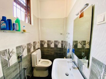 Bathroom - 16 Perches Modern Box-Type Luxury House for Sale – Athurugiriya